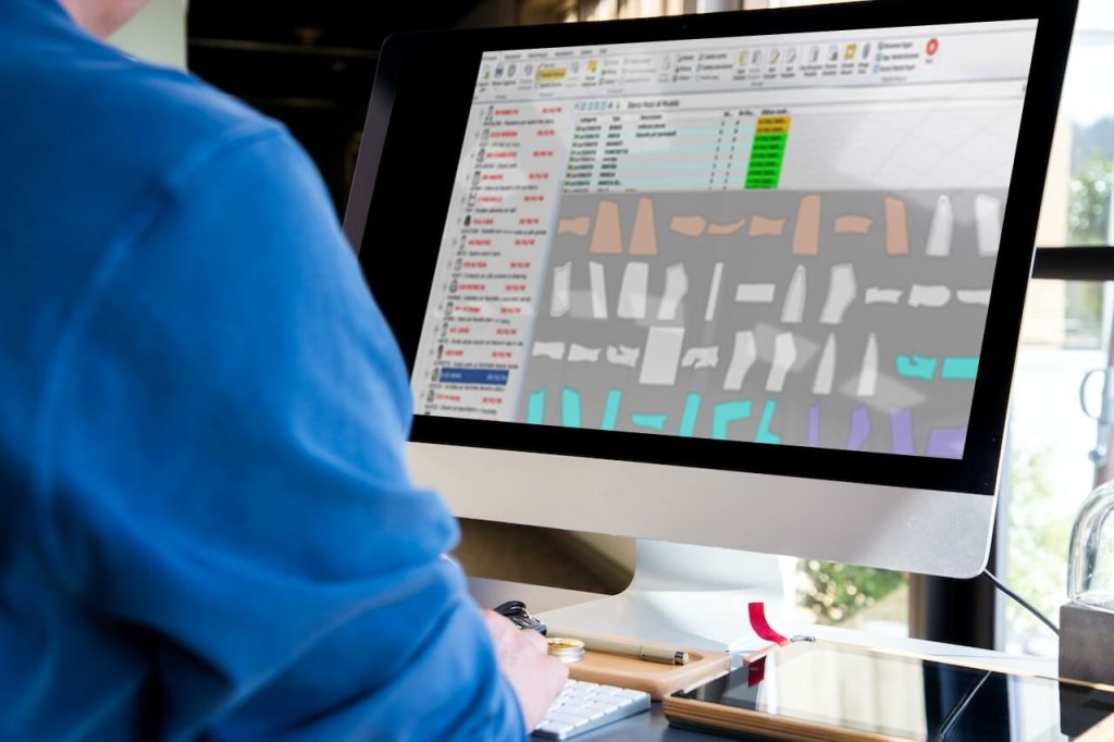 Software cad cam per trasformazione del modello da cartaceo a digitale con divisione dei pezzi da tagliare al taglio automatico per produzione abbigliamento conto terzi
